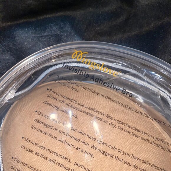 New wingslove B cup invisible adhesive bra - Picture 2 of 3